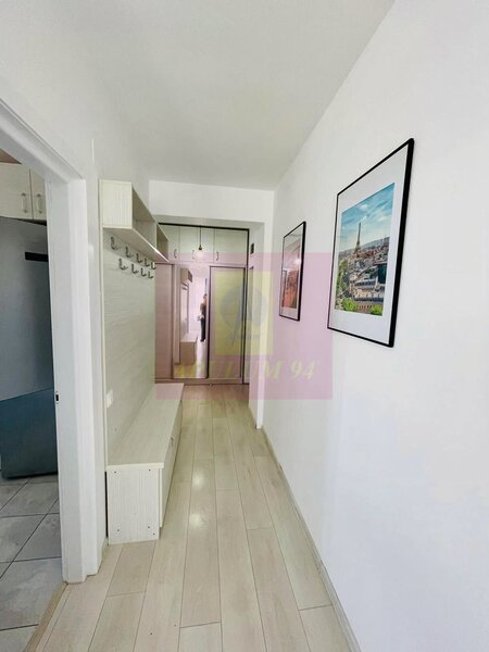 Garsoniera spatioasa cu bucatarie separata si balcon – Drumul Binelui